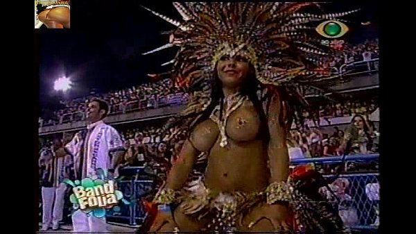 Mulher pera no carnaval
