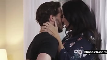 Buceta madura pedindo rola e gemendo de tesão