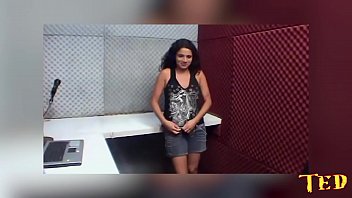 Sexo empregada se entregando e gemendo na enfiada bruta